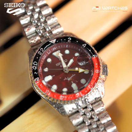 SEIKO 5 GMT Passion Red Limited Edition 5 Sports - SSK031K1