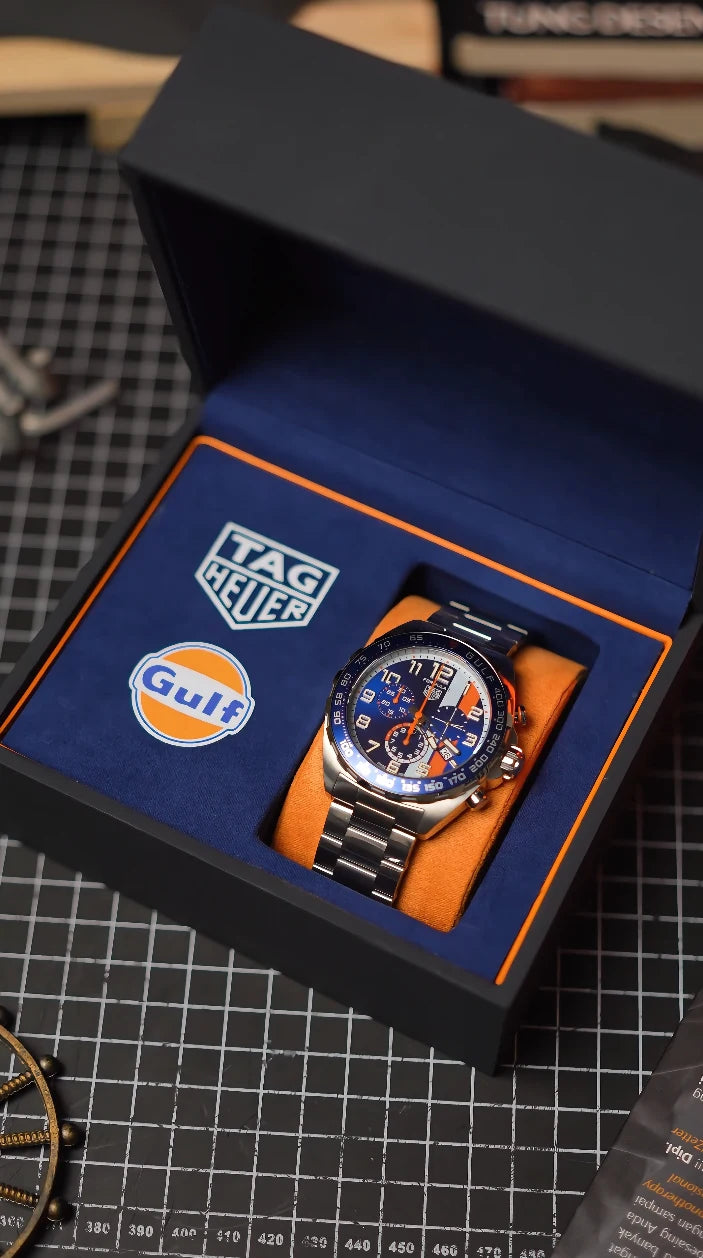 TAG Heuer Formula 1 Gulf dalam kotak khusus