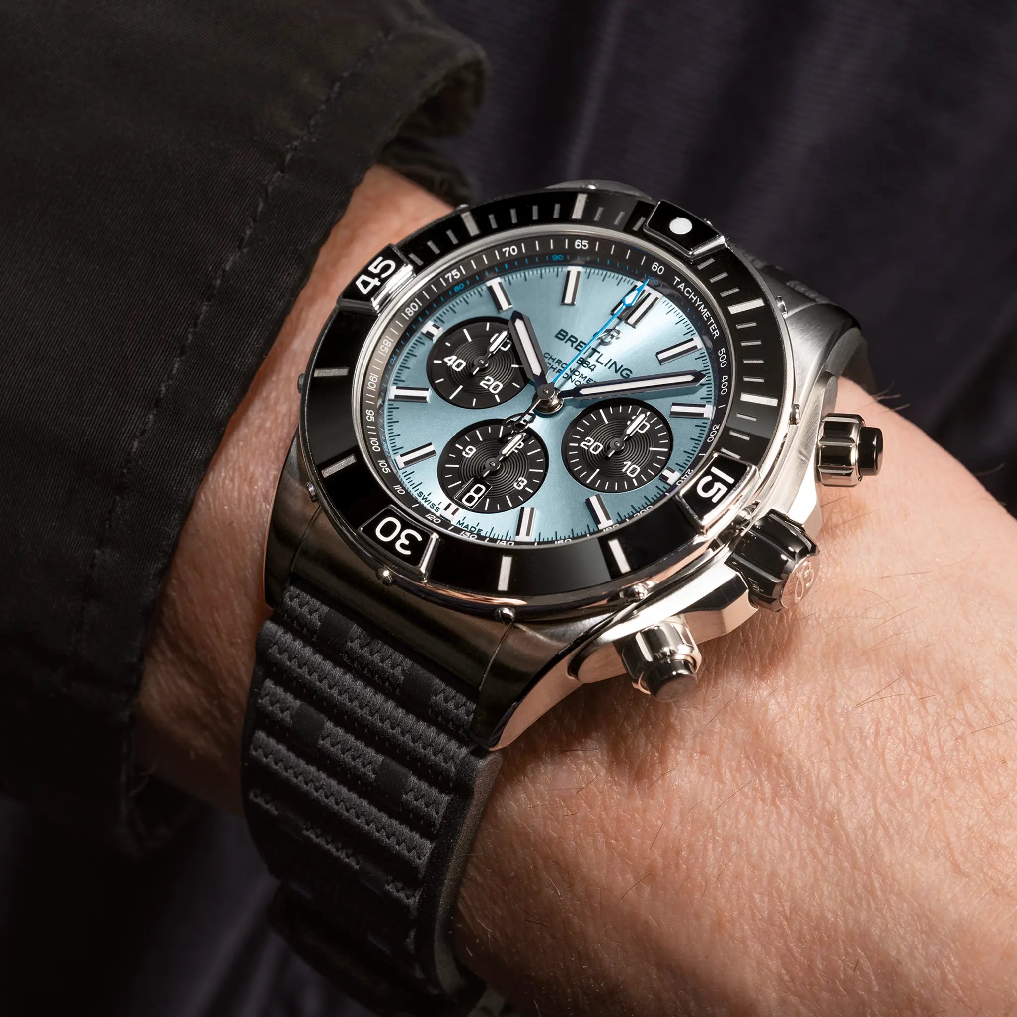 Breitling Chronomat B01 44: Sport Luxury yang Berani, Bertenaga, dan Sangat Khas