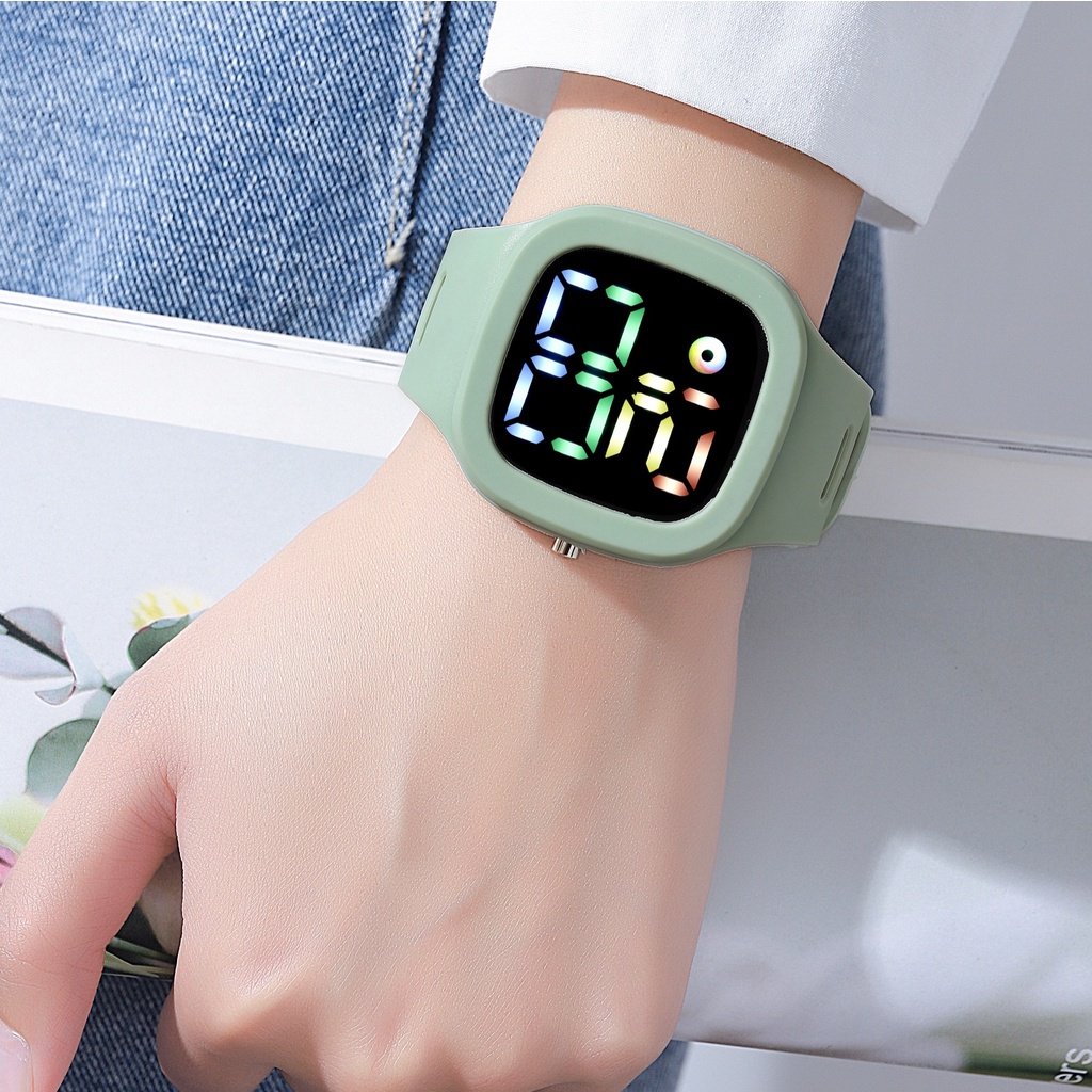 Jam Tangan Digital Aesthetic untuk Tampilan Modern