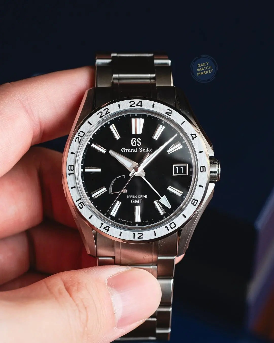 Review Jam Tangan Grand Seiko Spring Drive GMT: Kecanggihan Dual Time dari Jepang