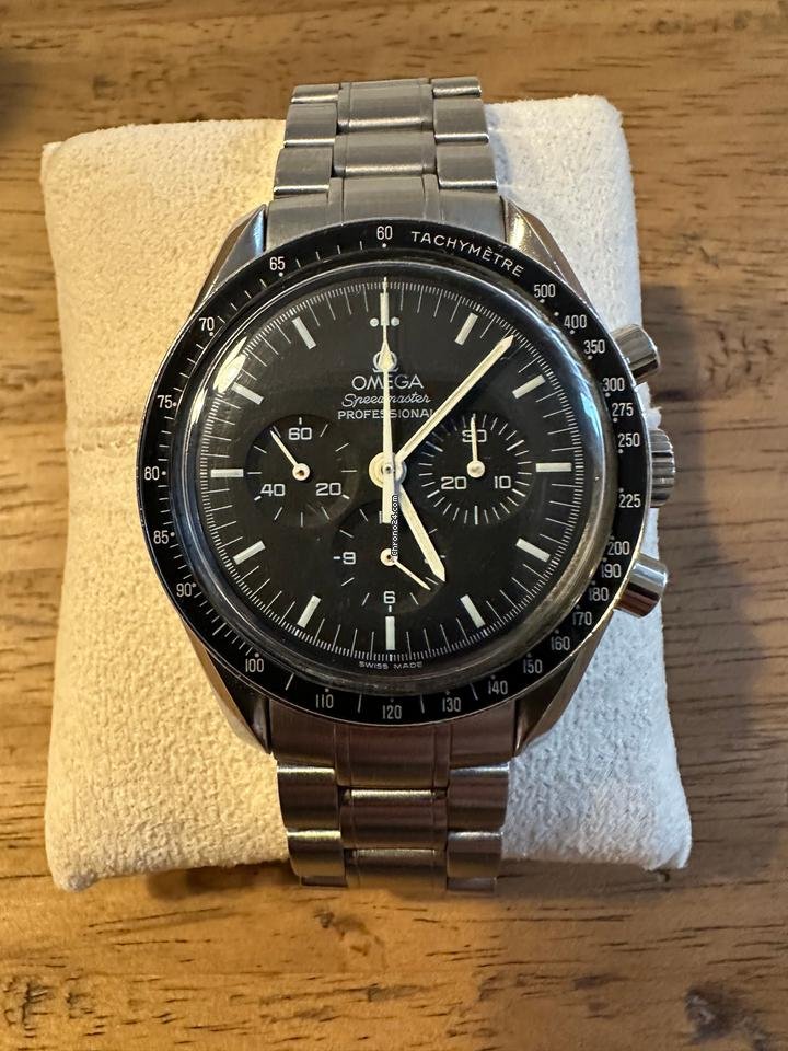 Omega Speedmaster Professional Moonwatch: Jam Tangan Astronot Ke Bulan