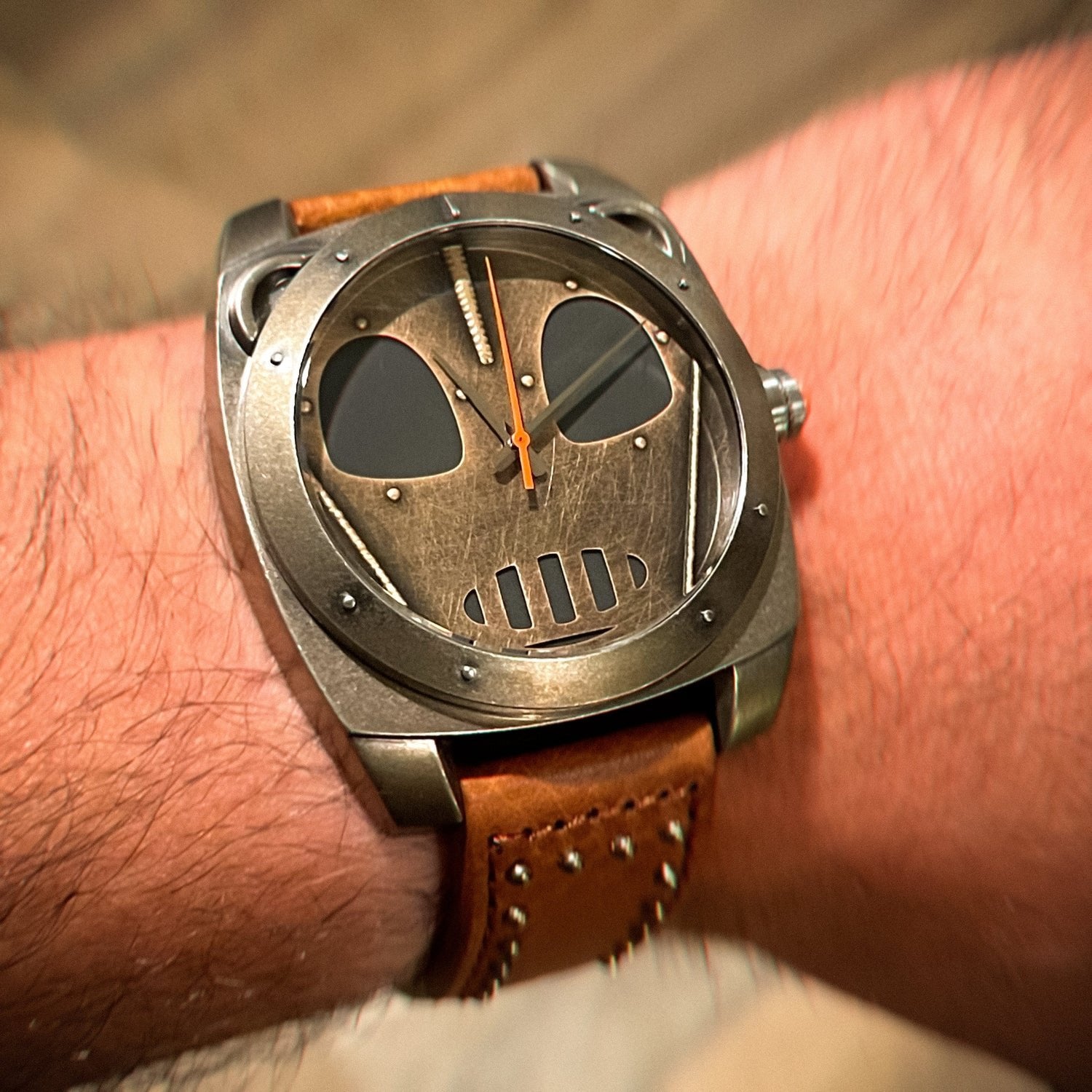 Rocketeer Watch: Jam Tangan Retro-Futuristik yang Ikonik