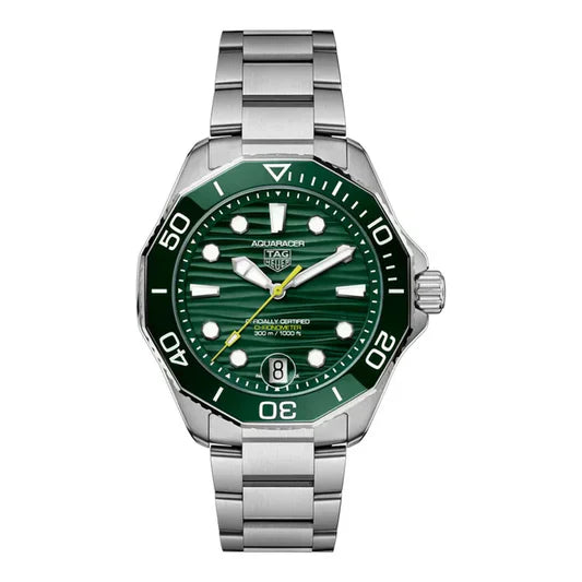 Review TAG HEUER Aquaracer Professional 300 Date WBP5116.BA0013