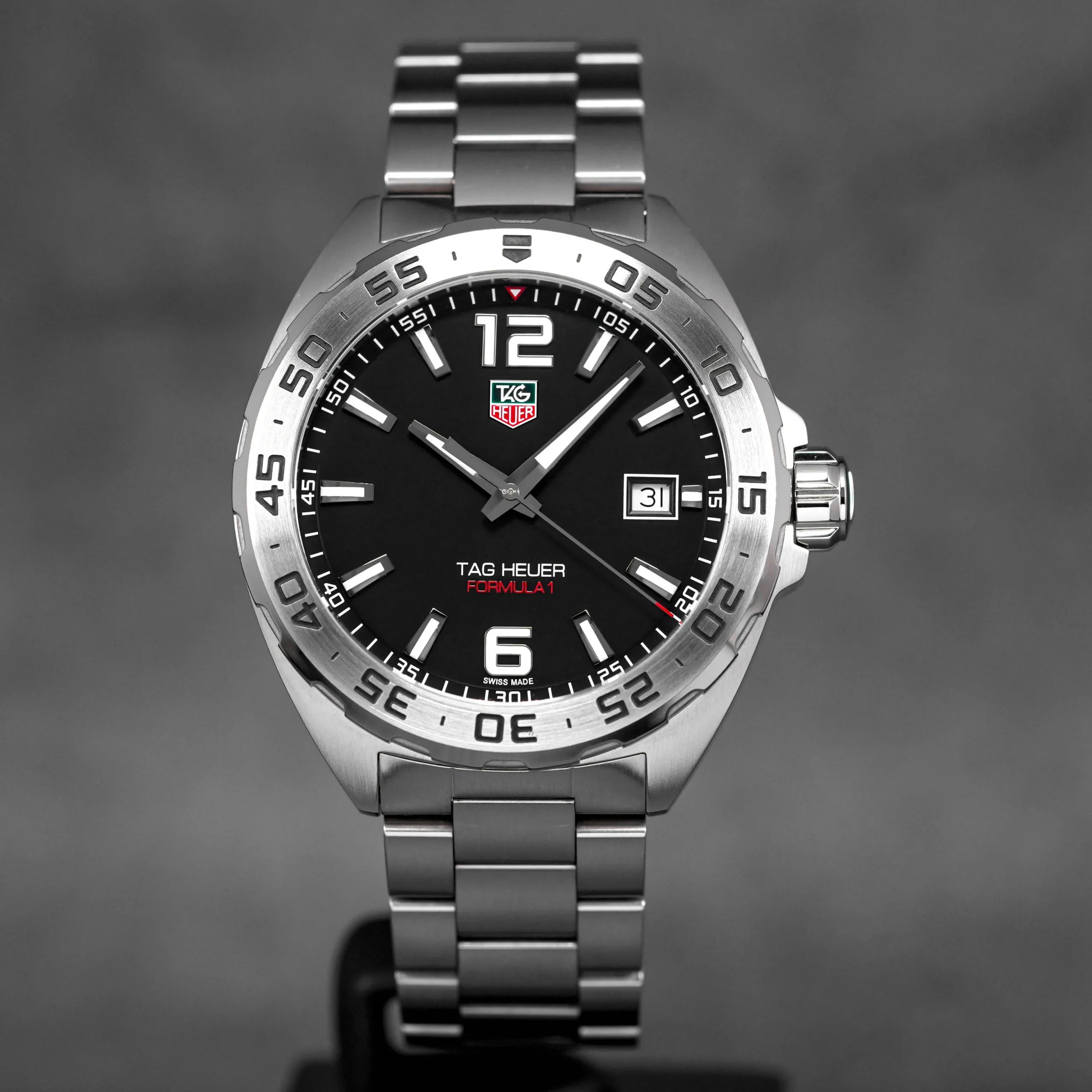 Tag Heuer Formula 1 Date Quartz - Jam Tangan Pria Terbaik