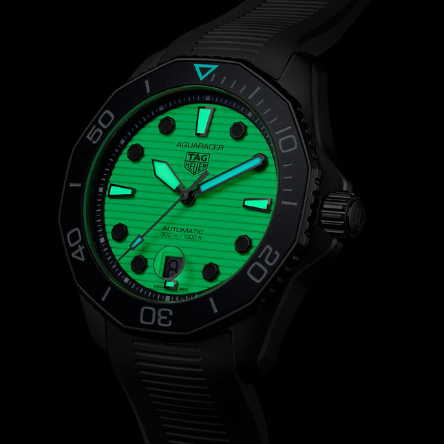 TAG Heuer Aquaracer Professional 300 Date