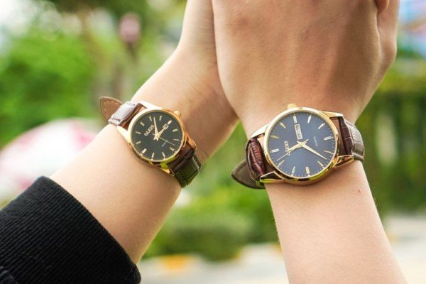 Jam tangan couple mewah