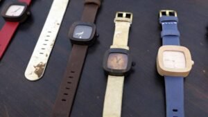Cara membersihkan jamur pada jam tangan pgj watches Cara membersihkan jamur pada jam tangan